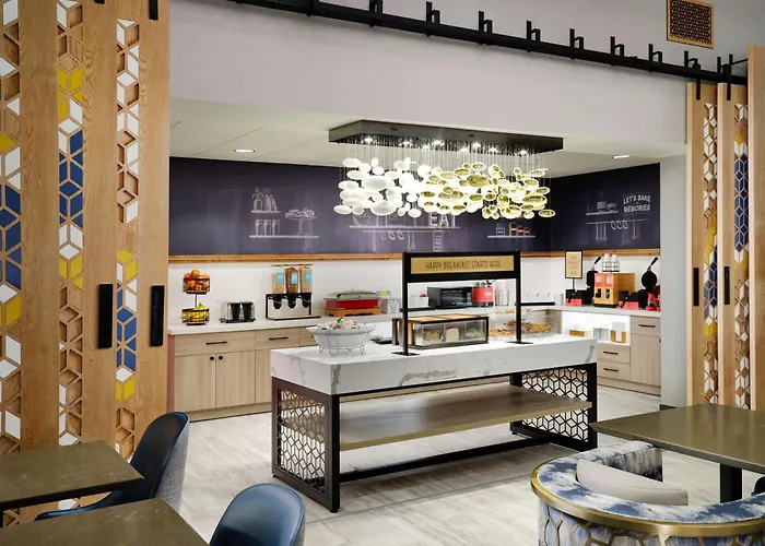 Hampton Inn&Suites Dallas-DFW Airport Hurst