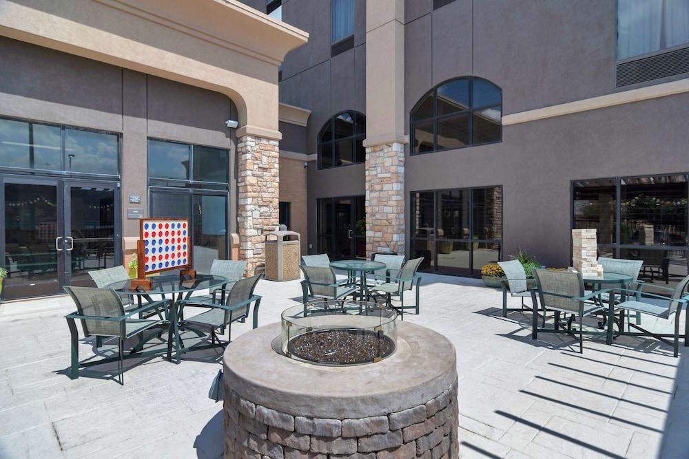 Hampton & Dallas-dfw Airport Hotel Hurst