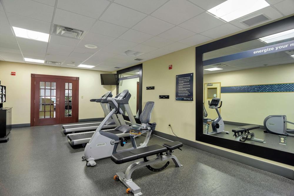 Hampton & Dallas-dfw Airport Hotel 3*