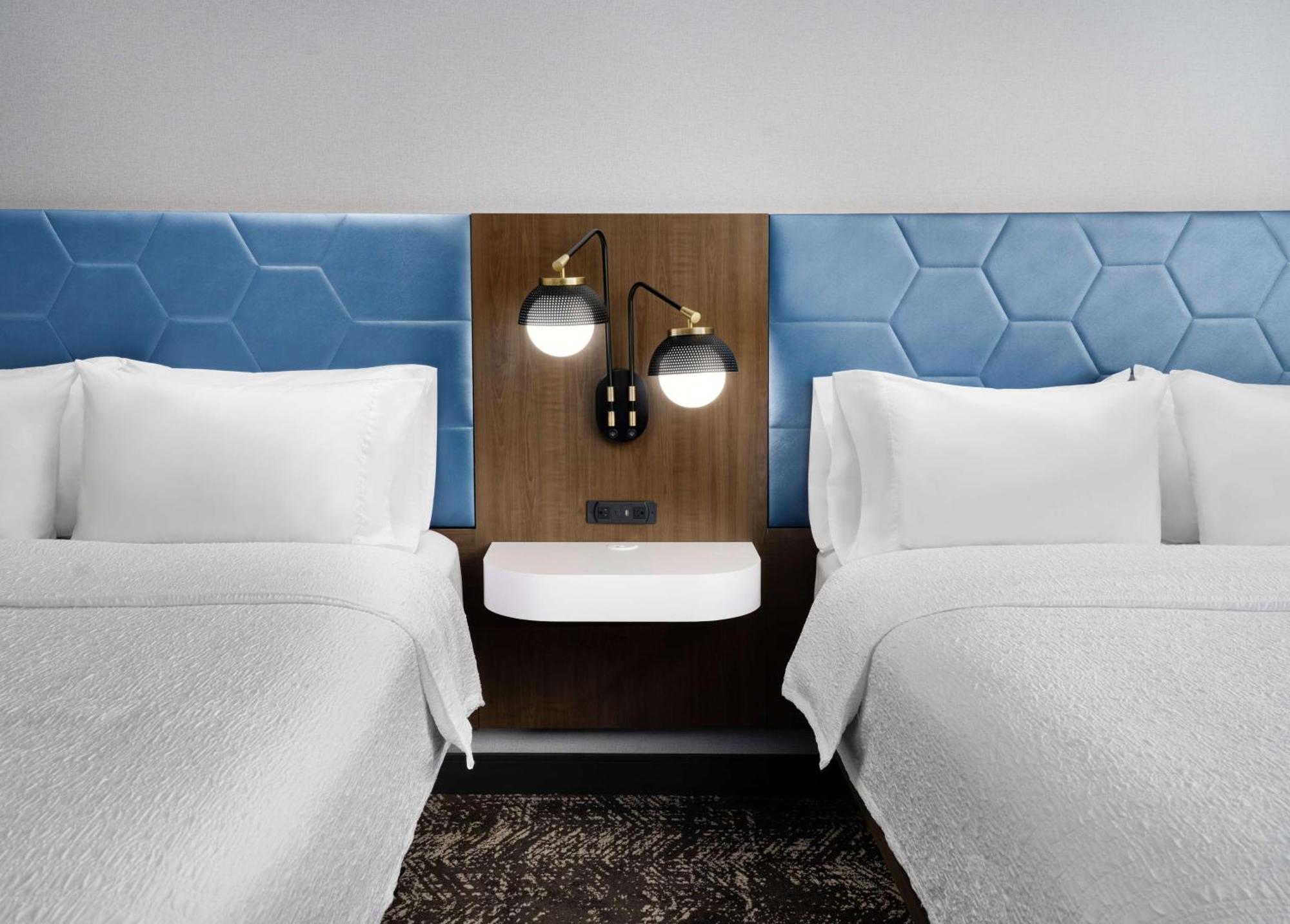 Hampton & Dallas-dfw Airport Hotel 3*