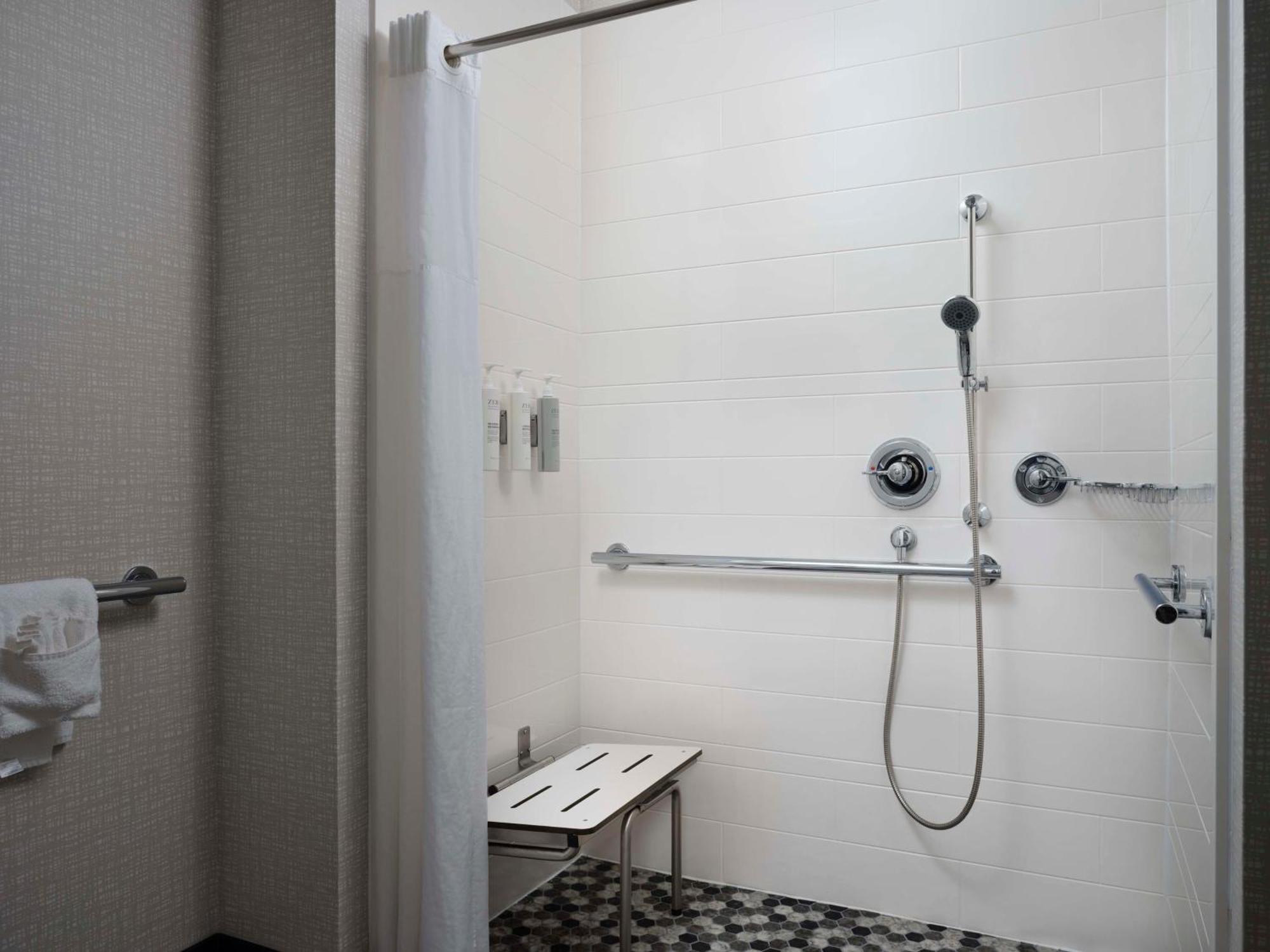 Hampton Inn&suites Dallas-dfw Airport Hurst