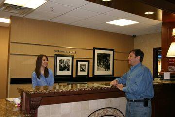 Hampton & Dallas-dfw Airport Hotel 3*