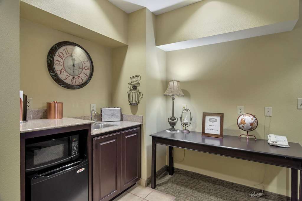 Hampton & Dallas-dfw Airport Hotel