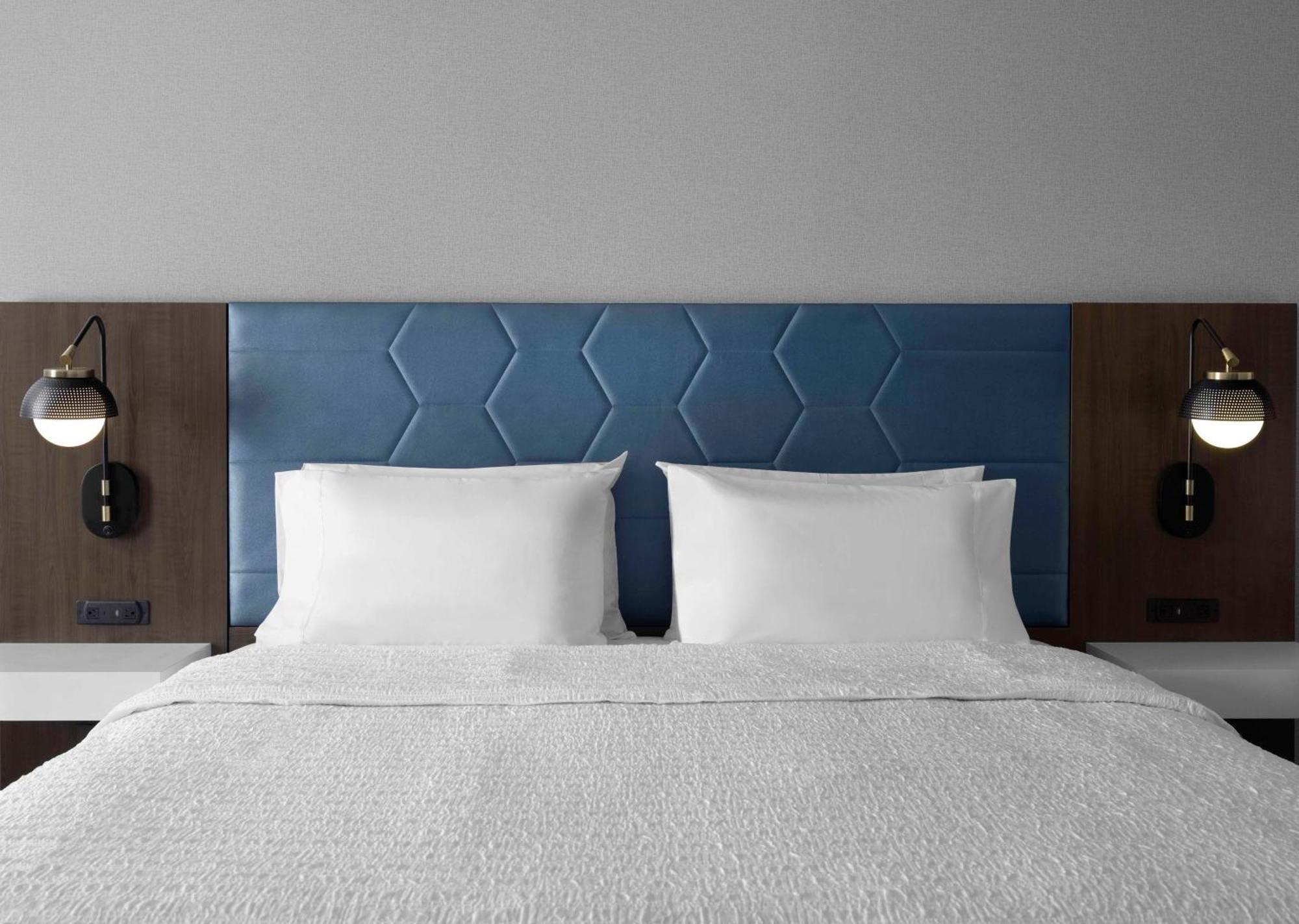 Hotel Hampton & Dallas-dfw Airport 3*