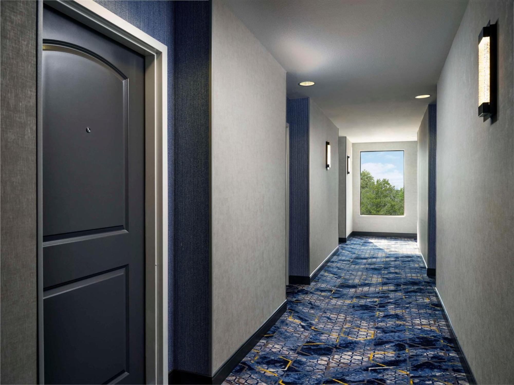 Hampton & Dallas-dfw Airport Hotel 3*