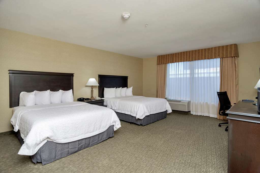 Hampton & Dallas-dfw Airport Hotel 3*